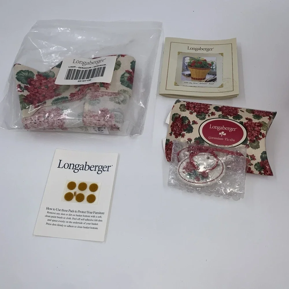 VTG 2002 Longaberger Basket May Series Geranium Liner, Tag, Protector Signed